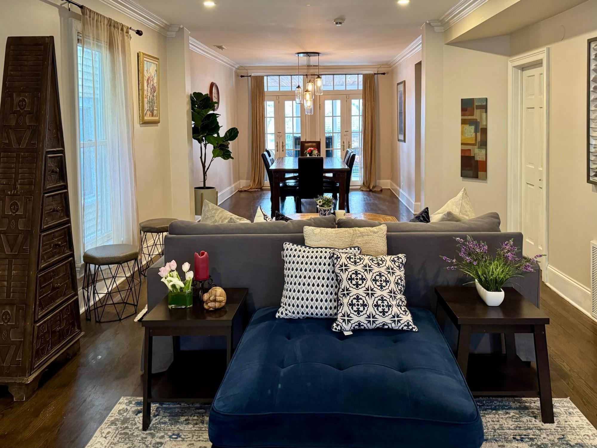 3 Bedroom Spacious Home In Ideal Location W Free Parking Back Yard Pets Welcome Chicago Esterno foto