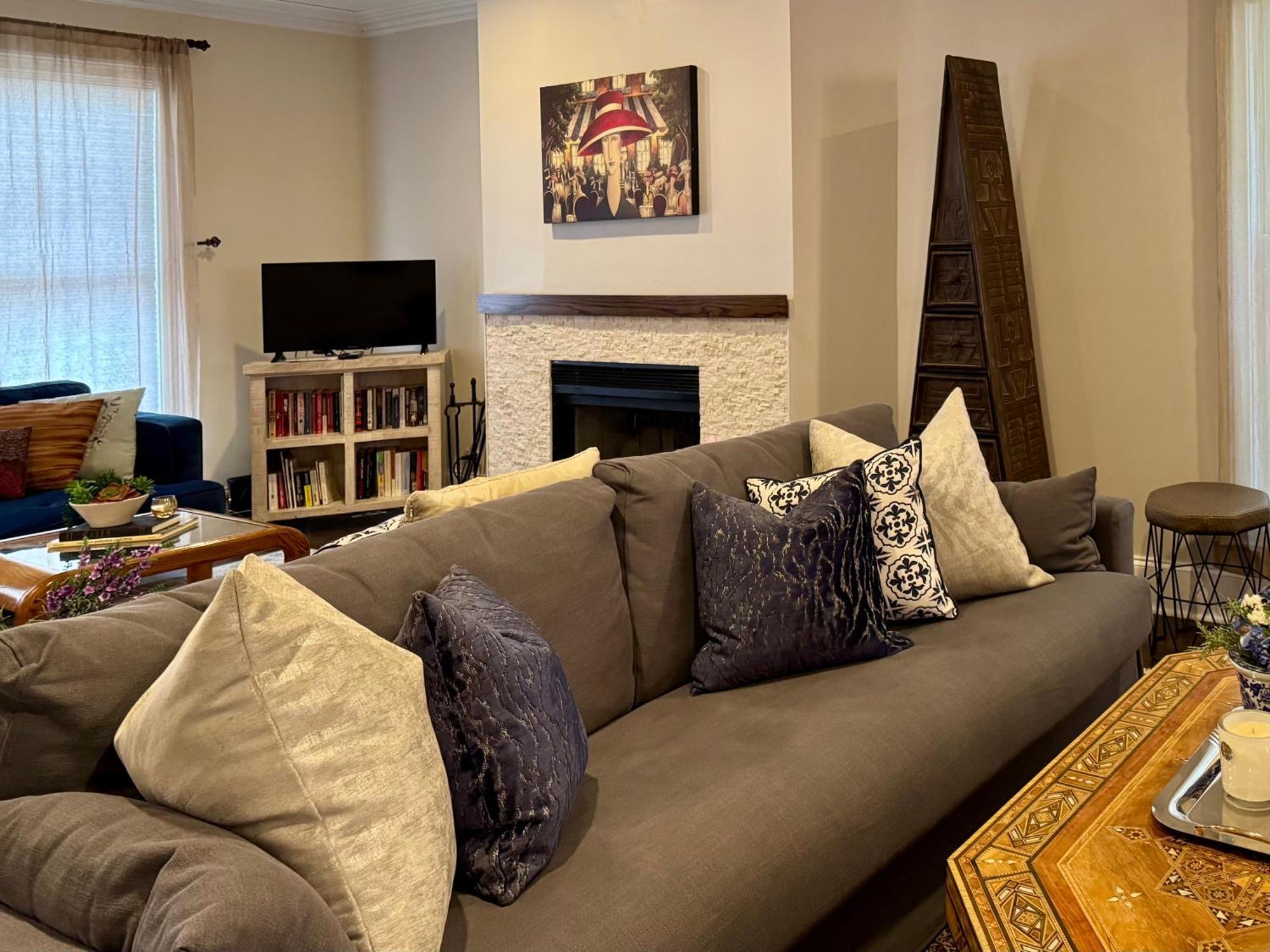 3 Bedroom Spacious Home In Ideal Location W Free Parking Back Yard Pets Welcome Chicago Esterno foto